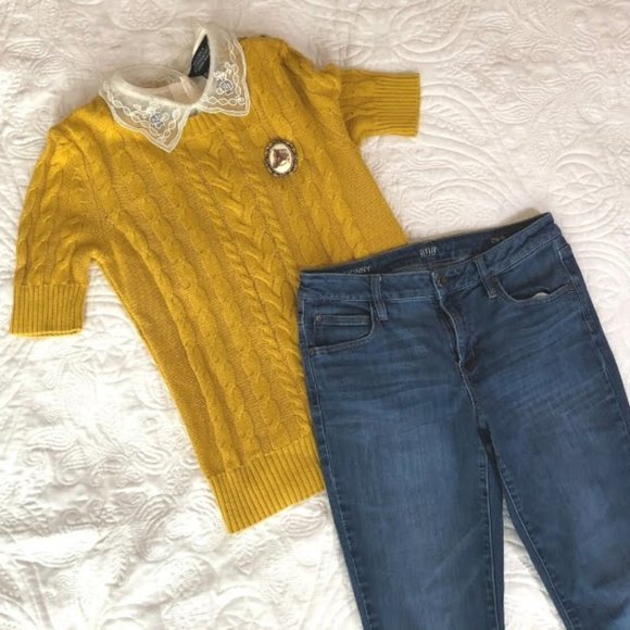 Banana Republic Sweater - Picture 2 of 2